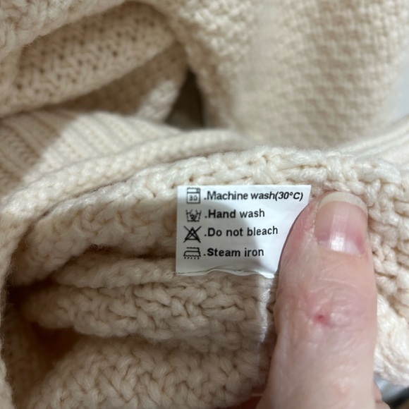 Zesica Mock Neck Oversized Knit Sweater Beige Long Sleeve Women’s Size XL - Picture 7 of 7